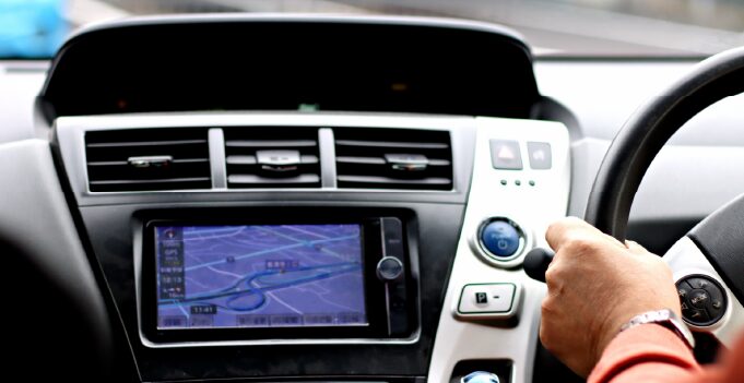 社内のカーナビゲーション