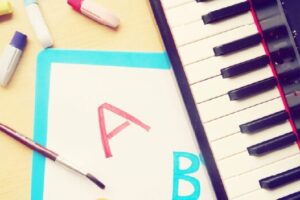 反響を呼ぶ習い事チラシの作り方！集客につながるデザインと配布のコツを紹介